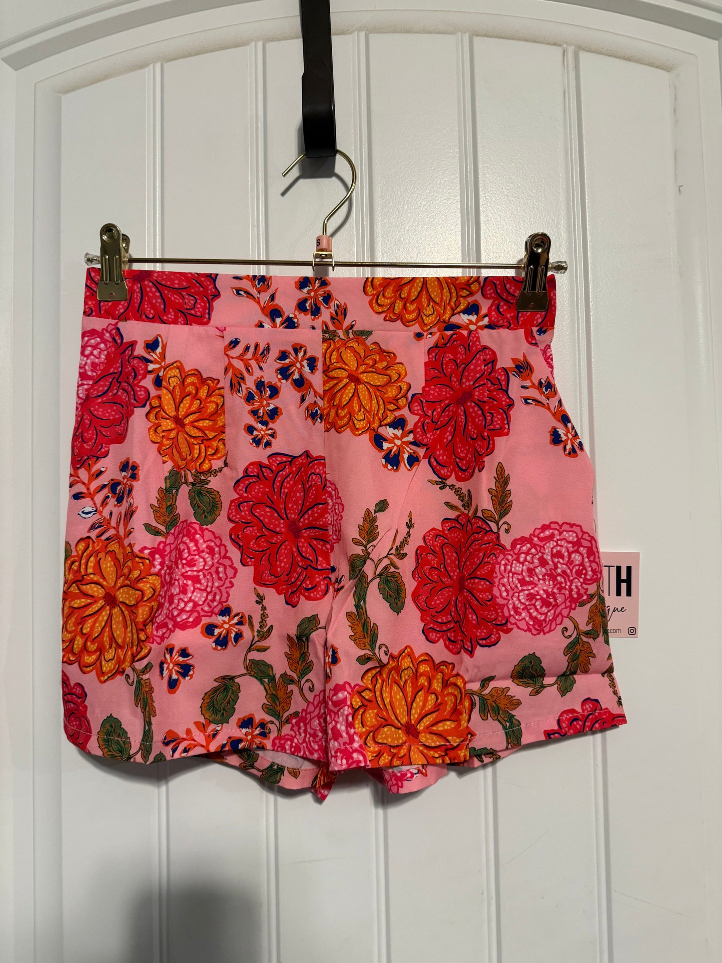 Pink Floral Pleated Shorts