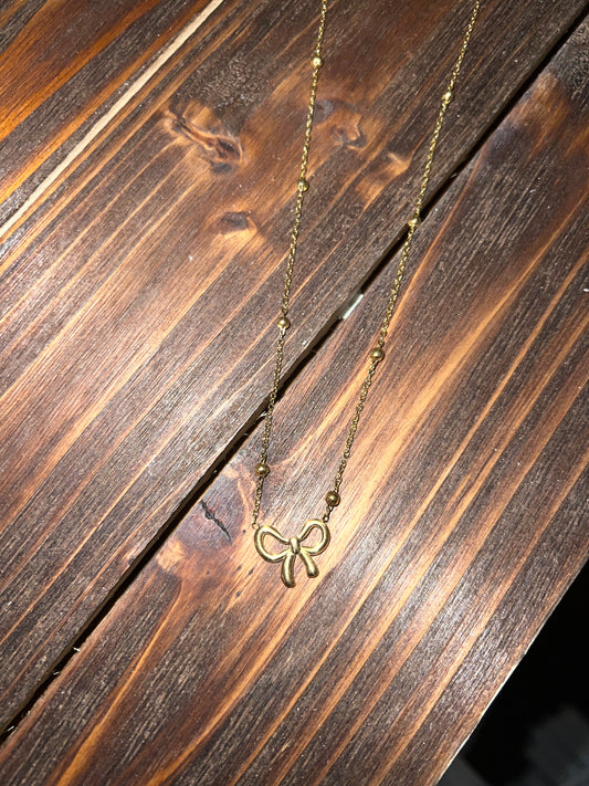 Bow Necklace