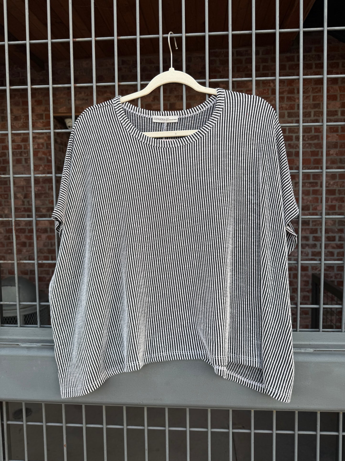 Black Plus Size Ribbed Oversized Short Sleeve Top